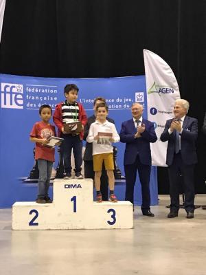 Pierre podium