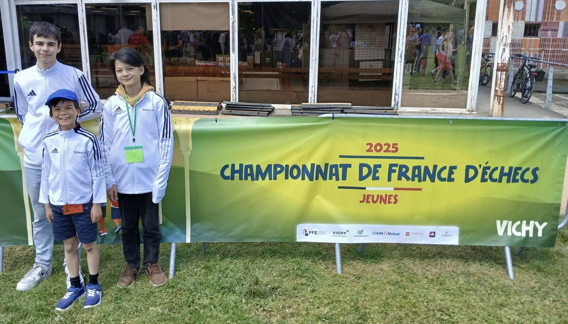 Echecs 16 à Vichy pour le France jeunes !
